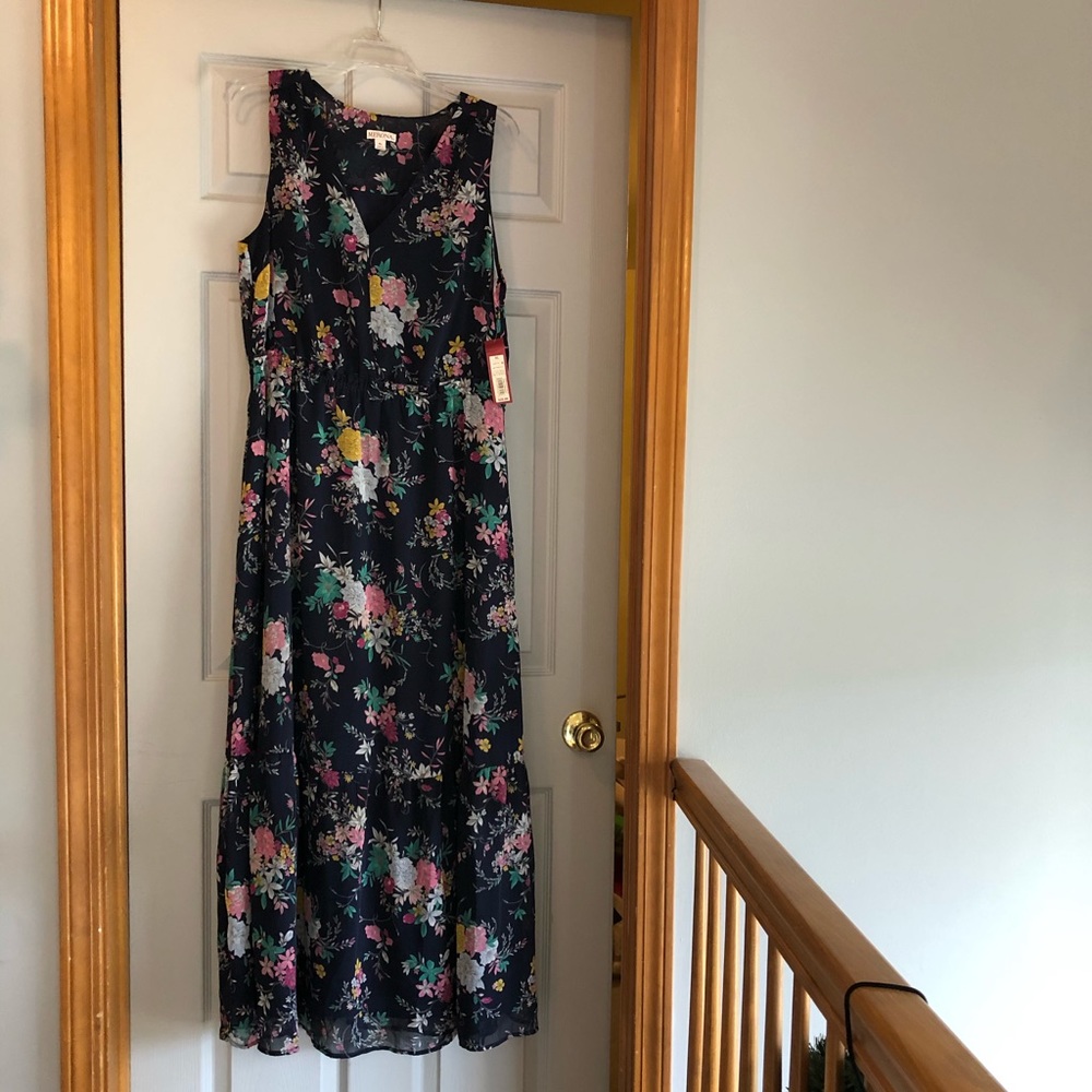 Blue floral sleeveless maxi dress